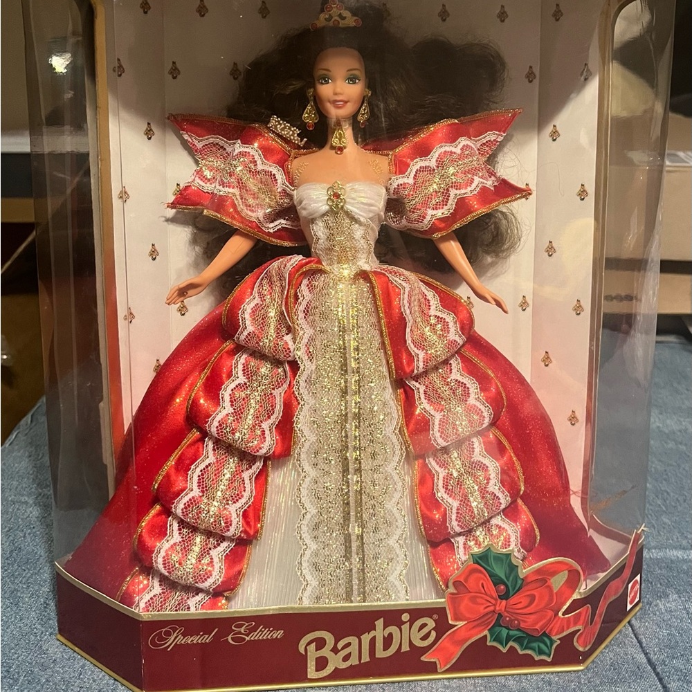 Barbie Happy Holidays 1997